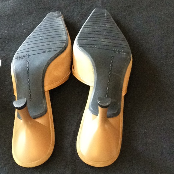 Stuart Weizmann Suede Mules Size 8 N - Picture 5 of 7